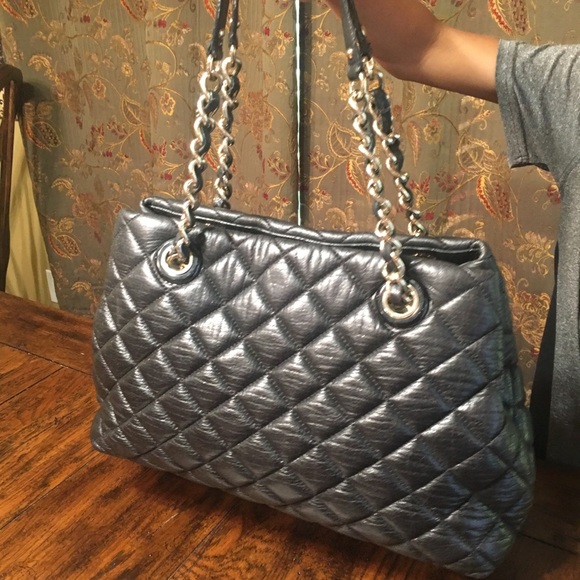 Kate Spade Tote - Picture 2 of 5